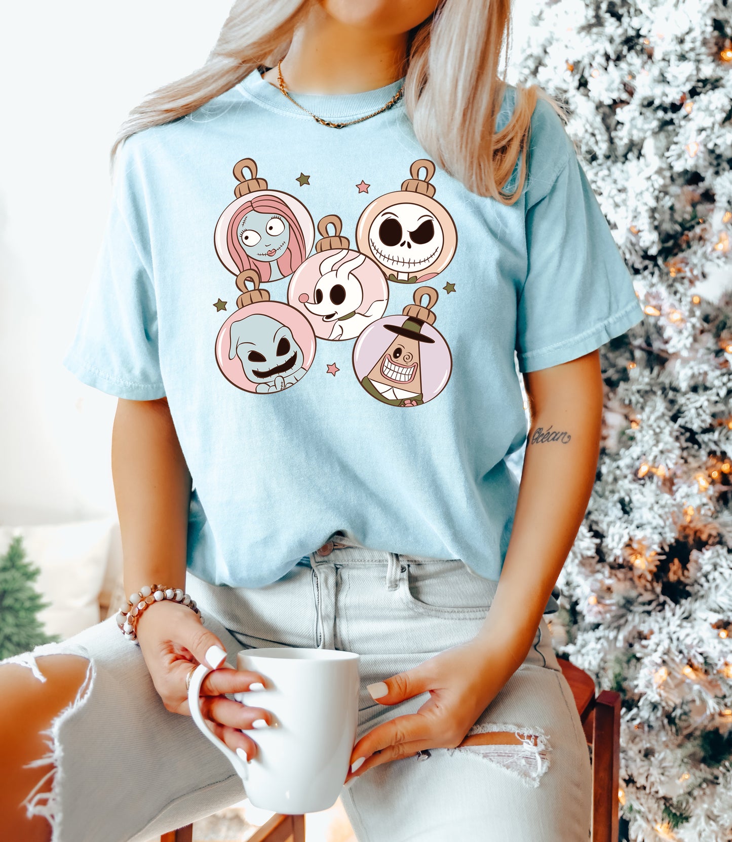 Nightmare Holiday Bulbs - Comfort Colors Adult Tee